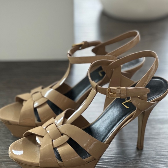 Heels - Picture 3 of 3